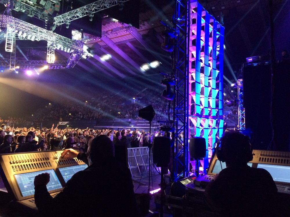 Avolites Sapphire Touch and ART2000 dimmers used for ‘Maximum Impact’ on TNA UK Tour